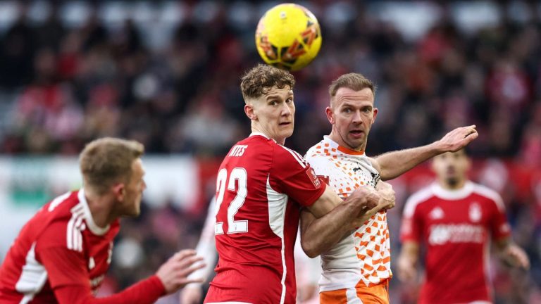 Diffusion en direct de Blackpool vs Nottm Forest : comment regarder la rediffusion du troisième tour de la FA Cup en ligne