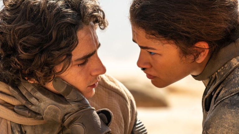 Dune : Timothée Chalamet et Zendaya, deuxième partie, expliquent ce que signifie chevaucher un ver des sables, et cela semble sauvage
