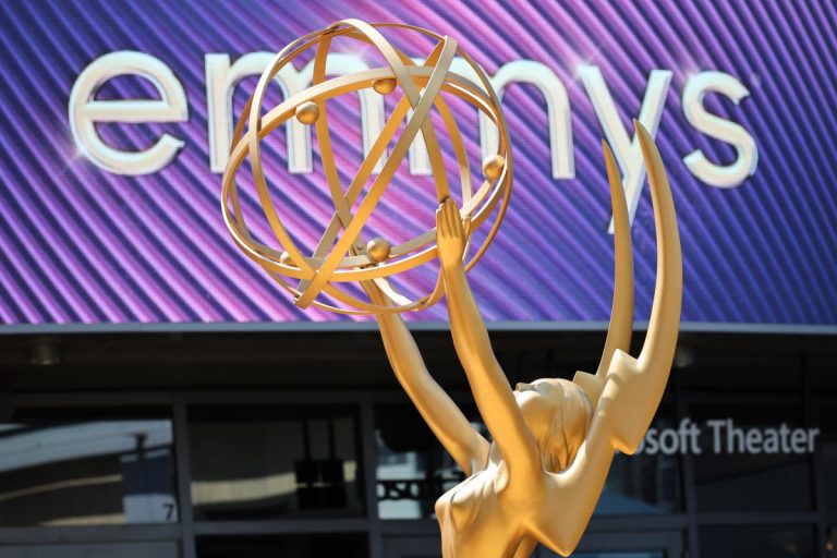 Hulu et Max remportent gros aux 75e plus grands gagnants des Primetime Emmy