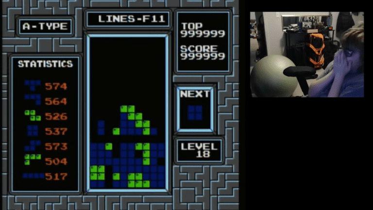 "Impossible" Tetris NES battu pour la première fois en 34 ans par Phenom, 13 ans
