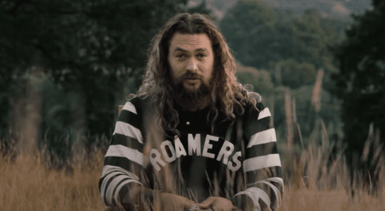 Jason Momoa dit qu'il est un sale sac, mais ce n'est pas ce que vous pensez