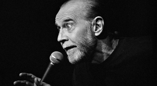 La fille du comédien George Carlin dénonce une comédie spéciale générée par l'IA imitant son défunt père