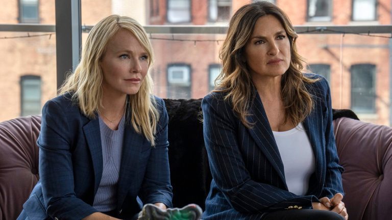 LAW & ORDER: SPECIAL VICTIMS UNIT -- "Mirror Effect" Episode 24002 -- Pictured: (l-r) Kelli Giddish as Det. Amanda Rollins, Mariska Hargitay as Capt. Olivia Benson