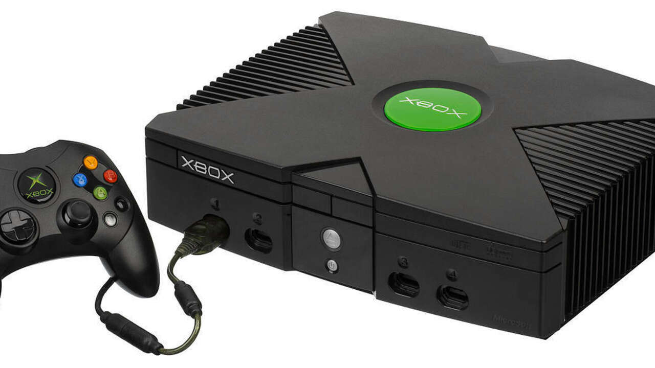 Le kit de développement prototype pour la Xbox originale ressemble à un vieux PC de bureau
