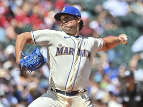 Robbie Ray des Mariners de Seattle lance un lancer lors d'un match contre les Astros de Houston.