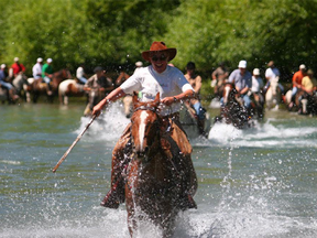 Joe Lewis à cheval