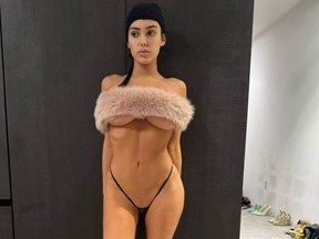 « PAS DE PANTALON CETTE ANNÉE » : les clichés sexy de sa femme par Kanye laissent peu de place à l’imagination