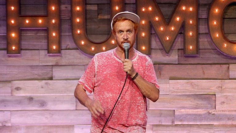 Pauly Shore poursuivi pour agression violente présumée au Comedy Store de Los Angeles
