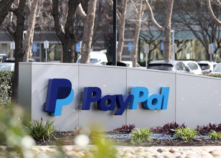 PayPal licencie 2 500 employés