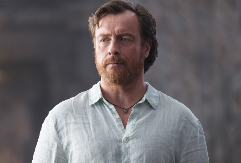 Quand Toby Stephens apparaît-il dans le rôle de Poséidon ?  – Ligne TV