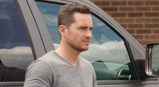 jesse lee soffer in chicago p.d. season 10