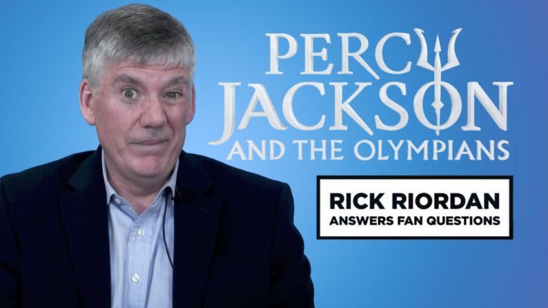 Rick Riordan répond aux questions de vos fans de « Percy Jackson » : épisode préféré, œufs de Pâques et plus (VIDÉO)
