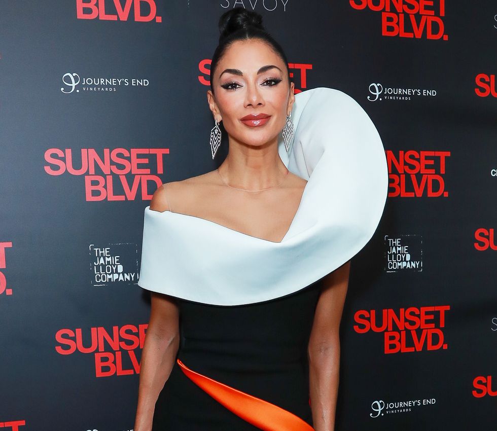 Nicole Scherzinger sur le tapis rouge de Sunset Boulevard après la fête