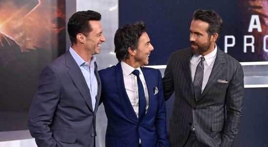 Reynolds, Levy, and Jackman on the red carpet