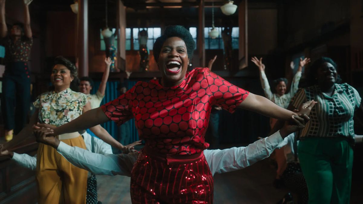 (De gauche à droite) Taraji P. Henson, Fantasia Barrino et Danielle Brooks, dans « The Color Purple ».