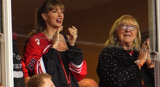 OCTOBER 12: Taylor Swift watches the Kansas City Chiefs play the Denver Broncos at GEHA Field at Arrowhead Stadium on October 12, 2023 in Kansas City, Missouri.