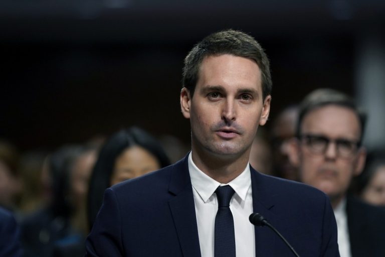 Le PDG de Snap affirme que 20 millions d’adolescents américains utilisent Snapchat, mais que seuls 200 000 parents utilisent ses commandes Family Center