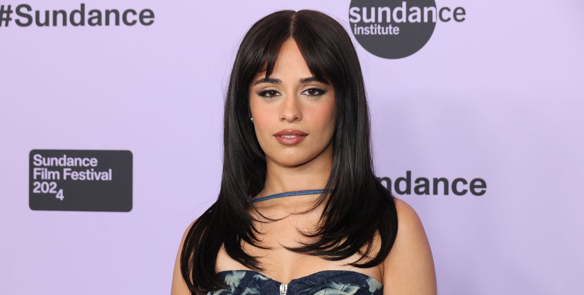 Camila Cabello dévoile la transformation de ses cheveux blonds décolorés
