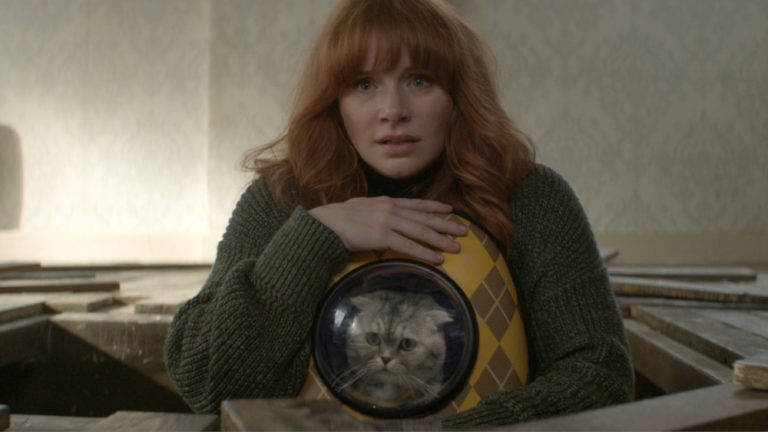 ARGYLLE, Bryce Dallas Howard, with cat Chip