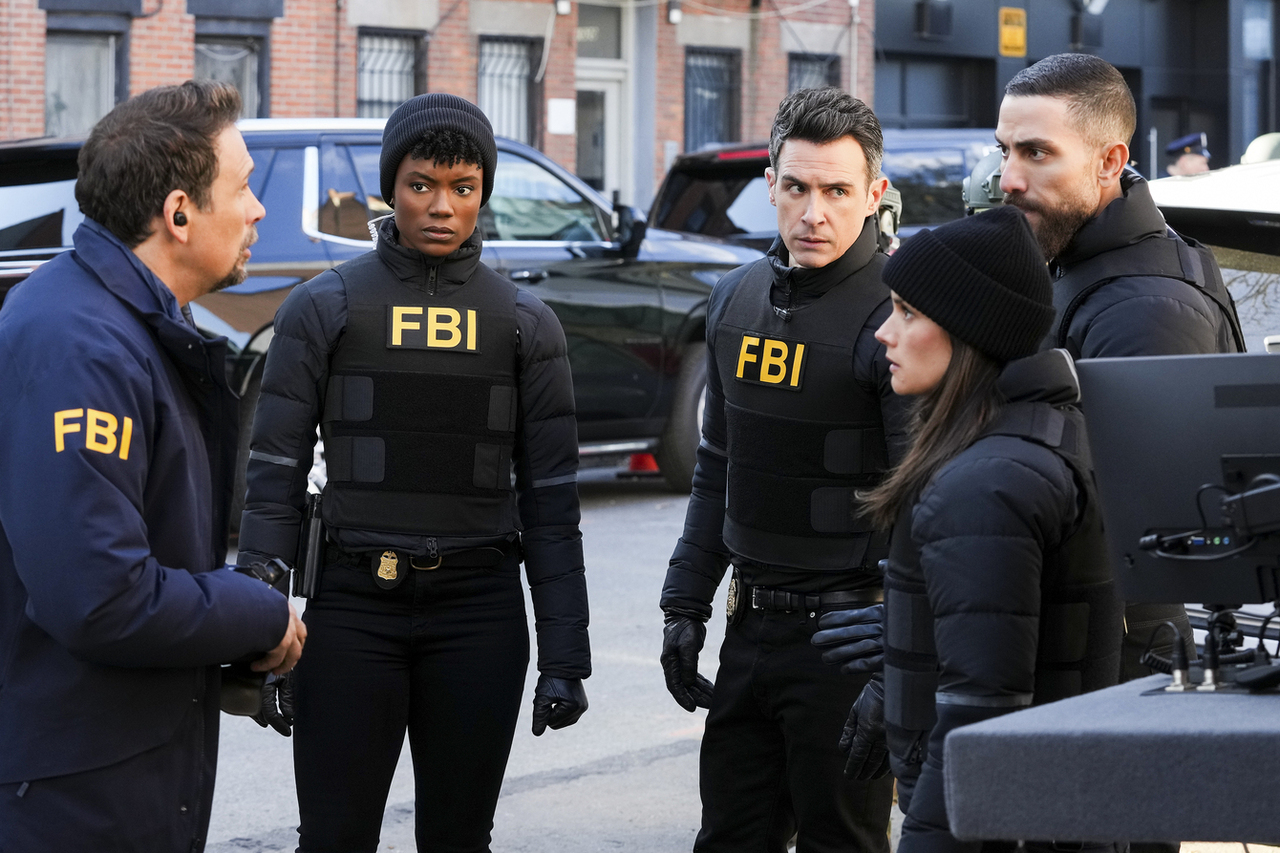 Jubal et l'équipe dans FBI Saison 6x02