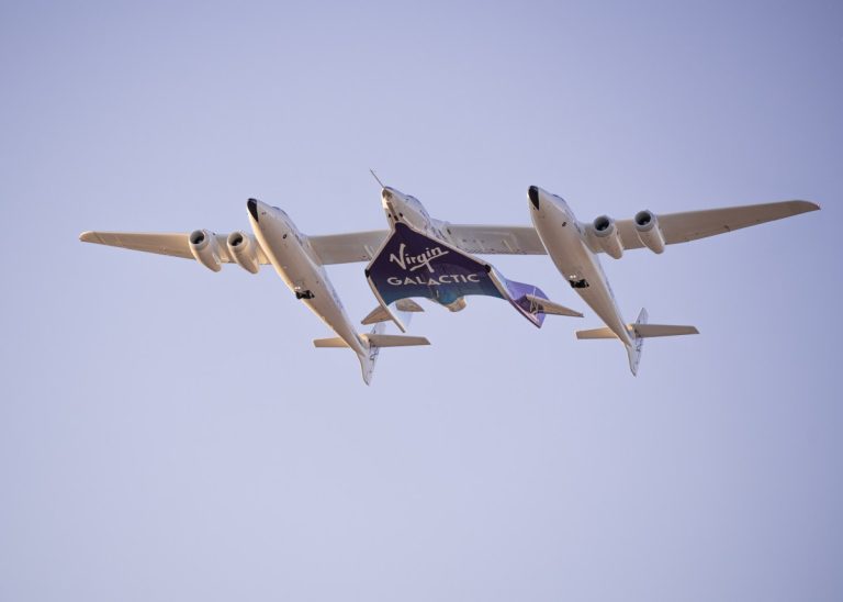 Virgin Galactic enquête sur une anomalie découverte après la dernière mission suborbitale avec équipage