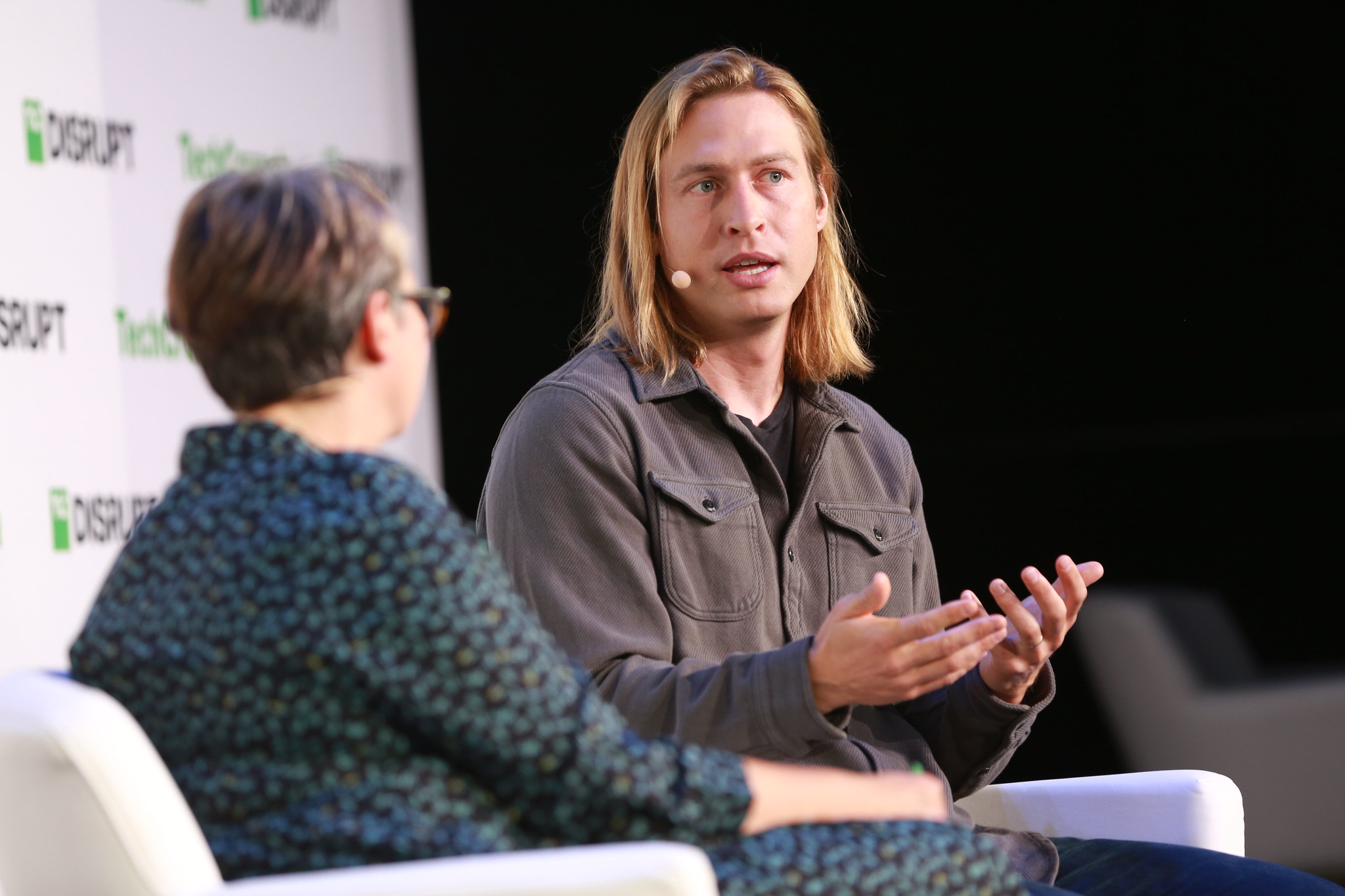 Le fondateur de Plaid, Zack Perret, en conversation avec Ingrid Lunden à TechCrunch Disrupt 2023. Ross Marlowe/TPG pour TechCrunch