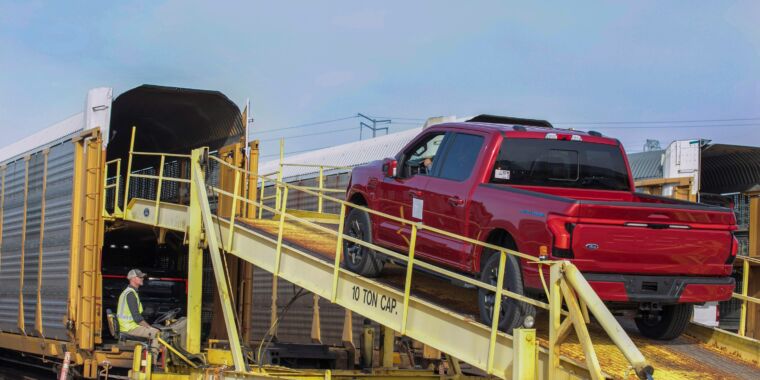 Le dernier casse-tête du Ford F-150 Lightning ?  Un ordre d’arrêt d’expédition