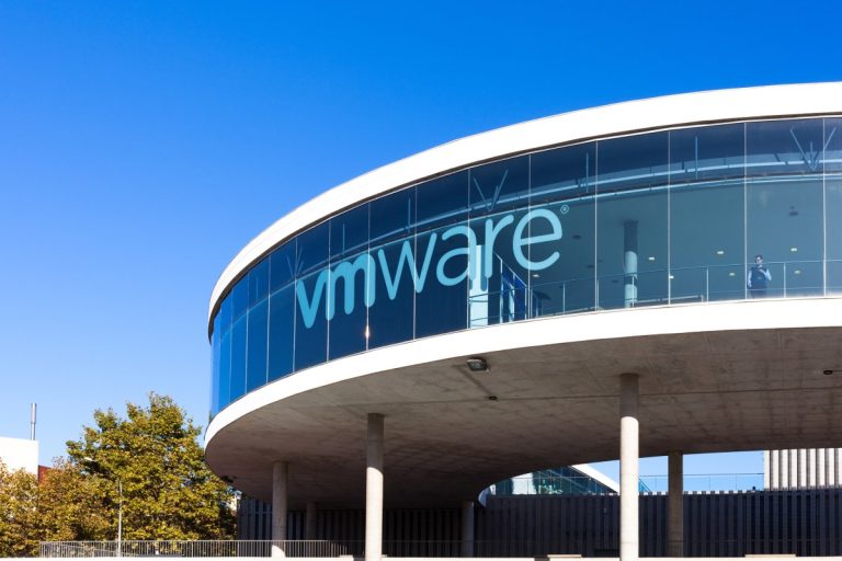 KKR va acquérir l’activité informatique pour utilisateurs finaux de VMware auprès de Broadcom pour 4 milliards de dollars