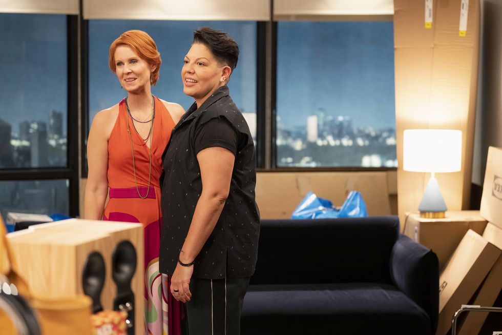 Cynthia Nixon dans le rôle de Miranda Hobbes, Sara Ramirez dans le rôle de Che Diaz, et juste comme ça la saison 2