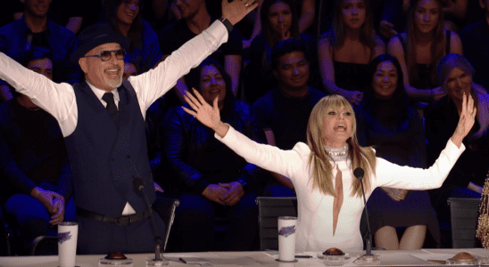 Howie Mandel and Heidi Klum celebrating on AGT: Fantasy League