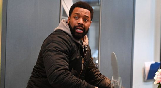 Après le cas difficile de la police de Chicago pour Atwater, quel personnage devrait ensuite devenir détective ?  Voici ce que LaRoyce Hawkins nous a dit