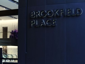 Signalisation dans l'immeuble de bureaux Brookfield Place à Sydney, en Australie.