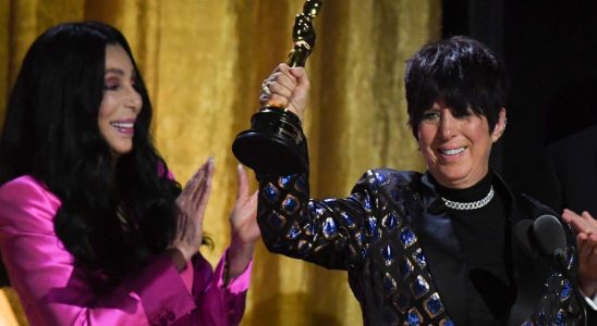 Diane Warren interprète un medley de ses 15 chansons nominées aux Oscars, y compris « The Fire Inside » de « Flamin' Hot » de cette année (vidéo exclusive)