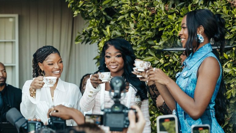 Halle Bailey, Summer Walker et Coco Jones honorées lors du High Tea Party pré-Grammy
