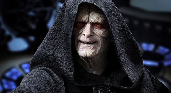 Ian McDiarmid partage ses théories sur la question de savoir si l'empereur Palpatine a des relations sexuelles