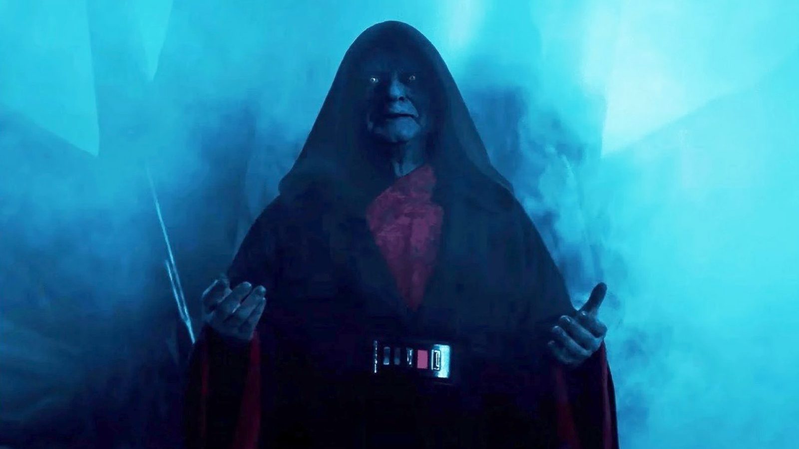 Ian McDiarmid présente des arguments solides en faveur du retour douteux de Palpatine dans Star Wars : Rise of Skywalker
