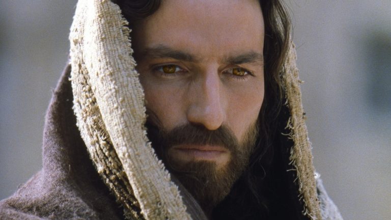 Il y a 20 ans, la passion du Christ a transformé l’effusion de sang fondée sur la foi en gloire au box-office
