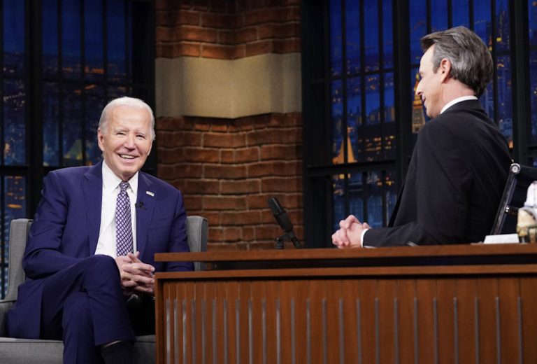 Interview de Joe Biden sur la vieillesse, Trump sur « Late Night With Seth Meyers » – TVLine