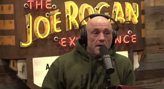 Joe Rogan talks to The Rock about being a heel on his podcast.