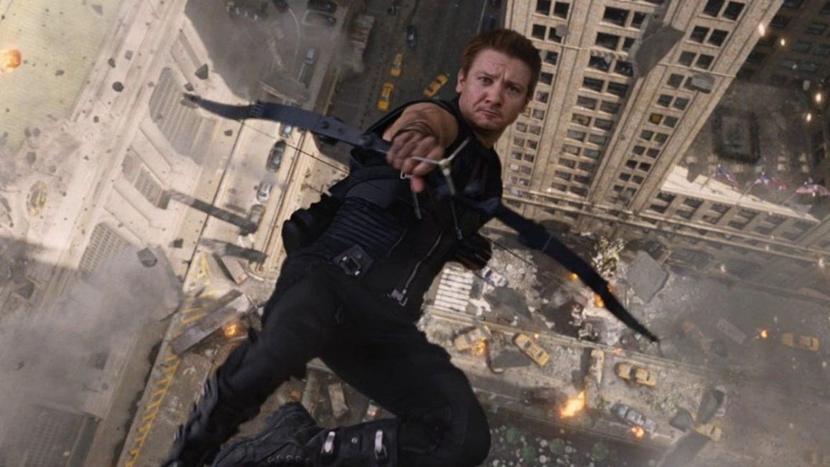 Jeremy Renner fait référence à son rétablissement tout en envoyant un message à Kevin Feige concernant (éventuellement) son retour au MCU en tant que Hawkeye
