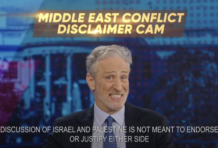 Jon Stewart parle de la résolution du conflit israélo-palestinien dans son « émission quotidienne » – TVLine