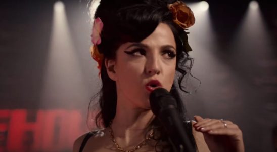 La bande-annonce de Back To Black révèle Amy Winehouse de Marisa Abela après que des photos virales du tournage aient fait exploser Internet