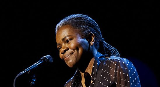 La performance de Tracy Chapman dans "Fast Car" aux Grammys est la raison pour laquelle les remises de prix sont faites