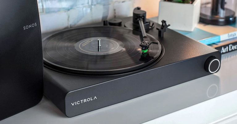 La platine vinyle compatible Sonos de Victrola est à un prix imbattable