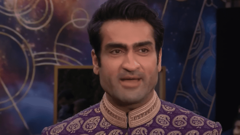 La star de Marvel's Eternals, Kumail Nanjiani, est allée en thérapie après de mauvaises critiques
