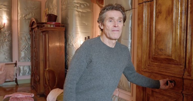 La visite vidéo de Willem DaFoe de sa maison Poor Things regorge de détails fous
