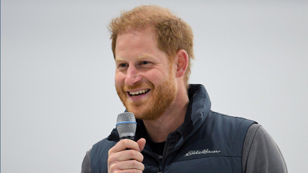 Le prince Harry reconnaissant pour ses visites alors que son père lutte contre le cancer : « J'aime ma famille »
