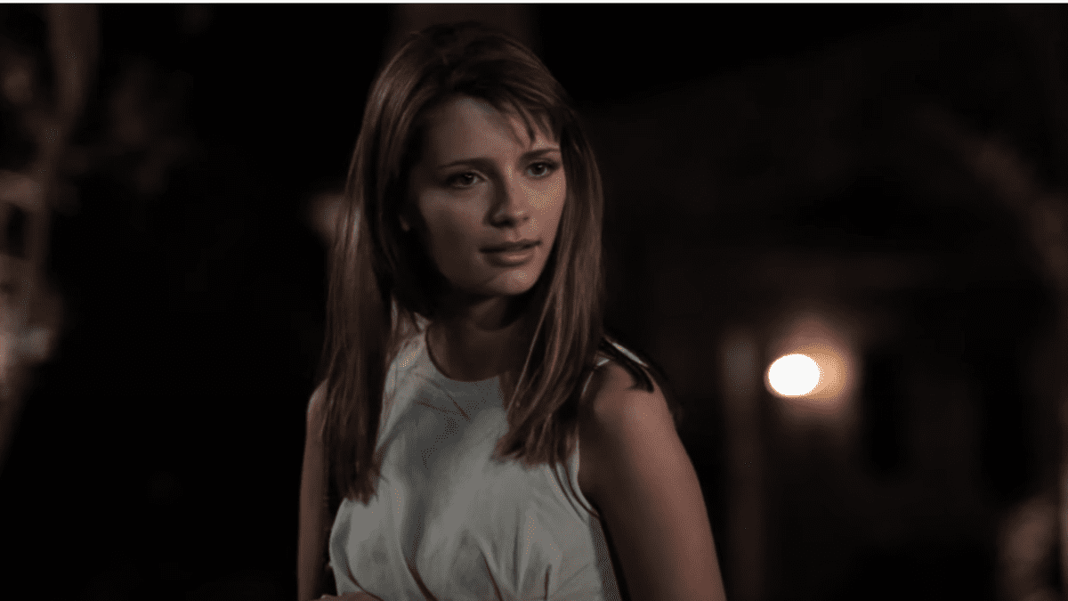 Mischa Barton is Marissa Cooper in driveway during The OC