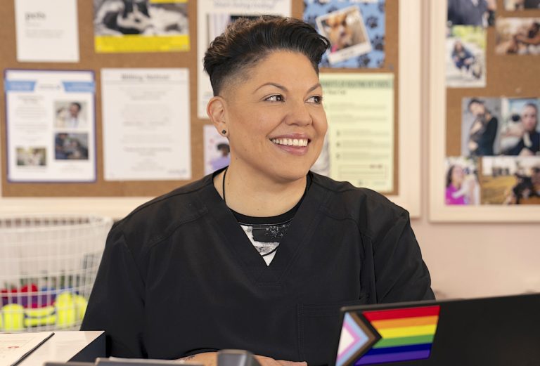 Sara Ramirez quitte le rôle de Che Diaz – TVLine