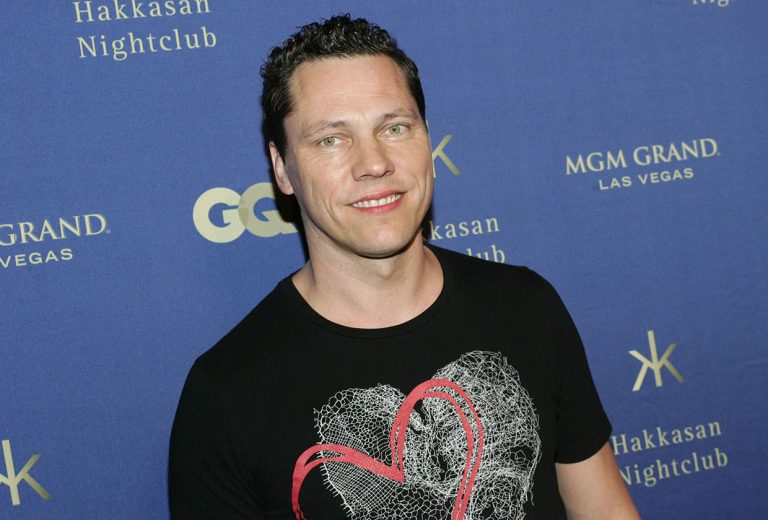 Tiesto annule la représentation du Super Bowl – L’urgence familiale expliquée – TVLine